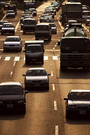 東京都府中市で車検を受けられます